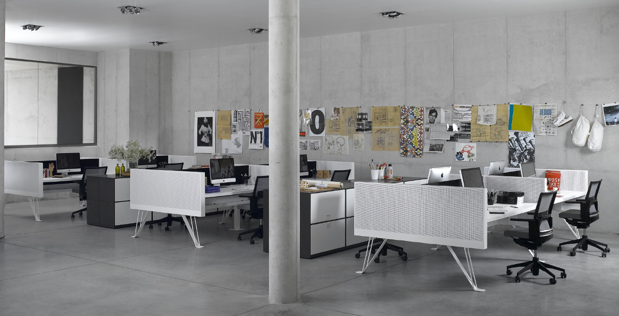 BASE  OFFICE FURNITURE Workstations