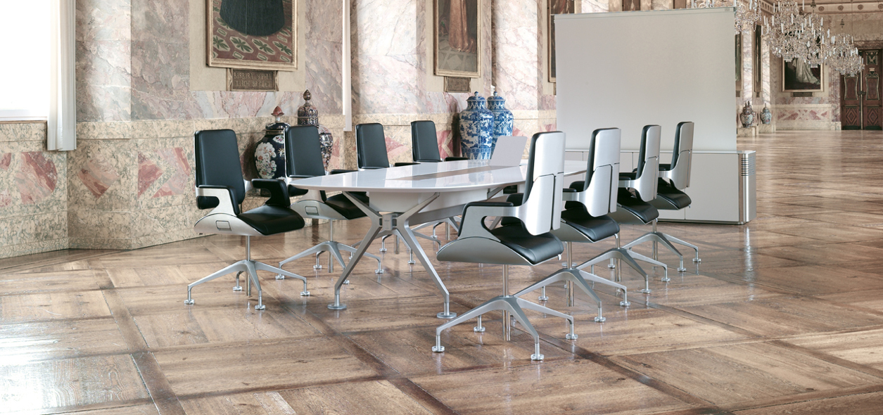 SILVER  SEATING Collaboration and Meeting Chairs